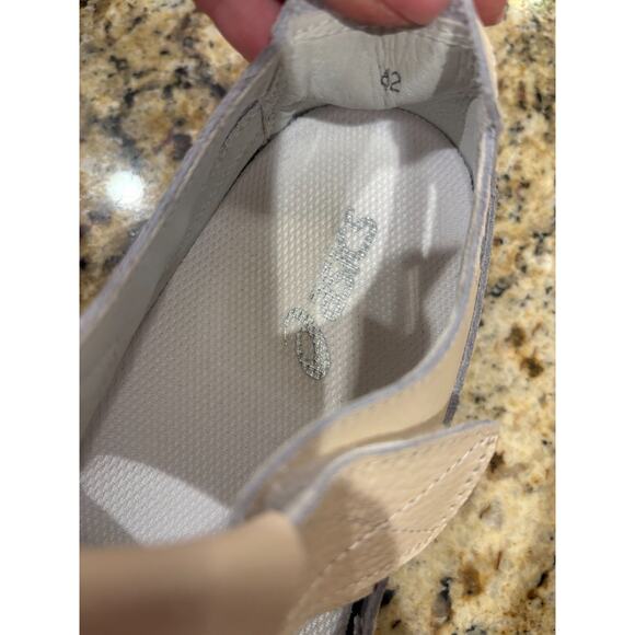 Aasics Women's Ivory Cutout Sandal Comfort Shoes Size 42 US 10/11 - Picture 5 of 7